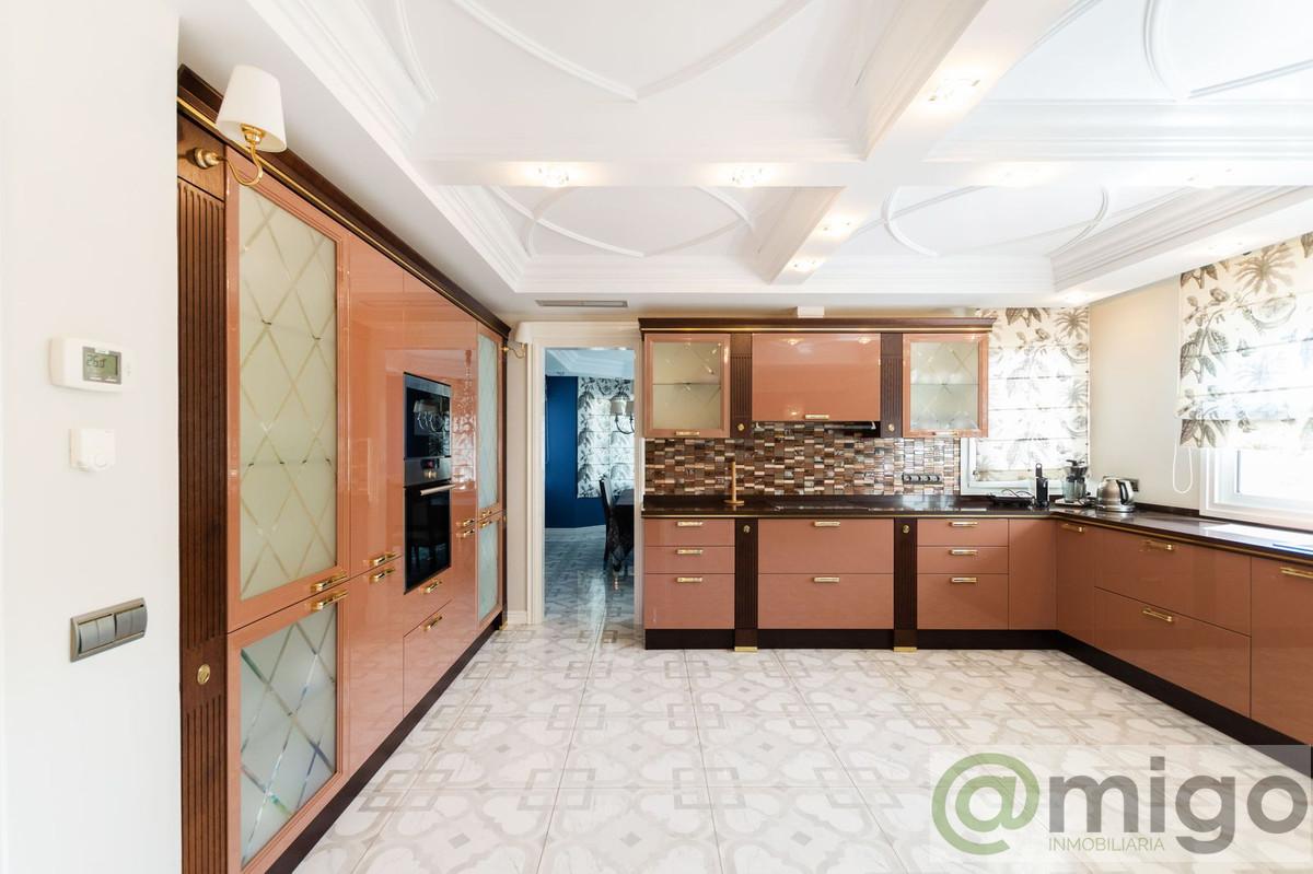 For sale of villa in Marbella