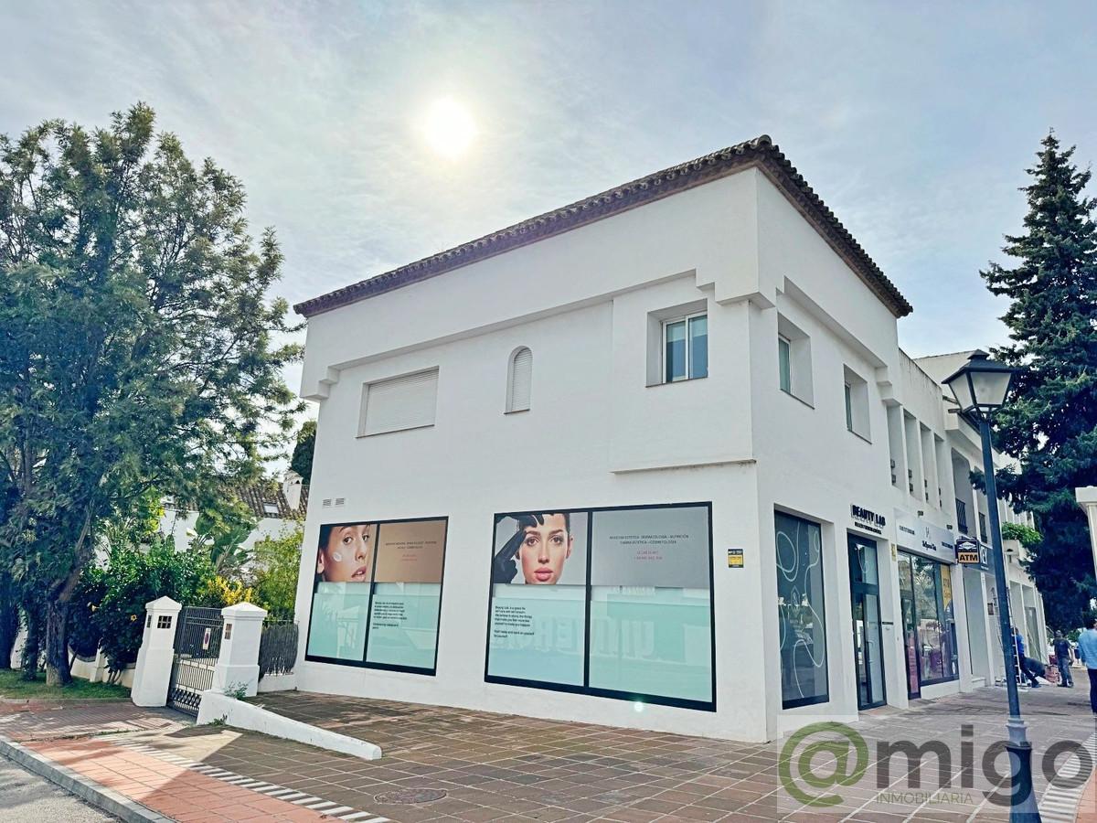 For sale of commercial in Marbella