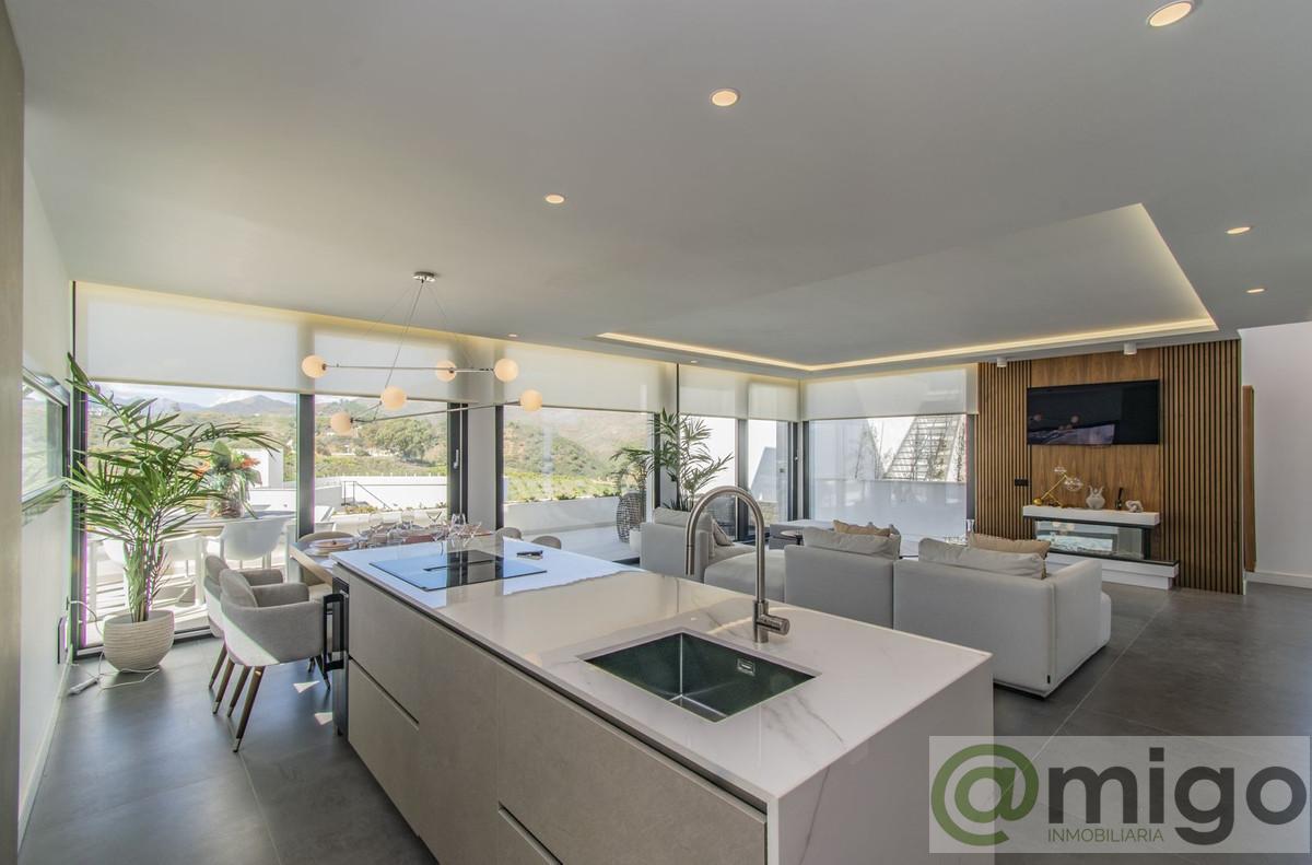 For sale of villa in La Cala Golf