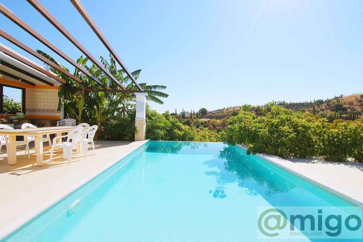 Venta de villa en Coín