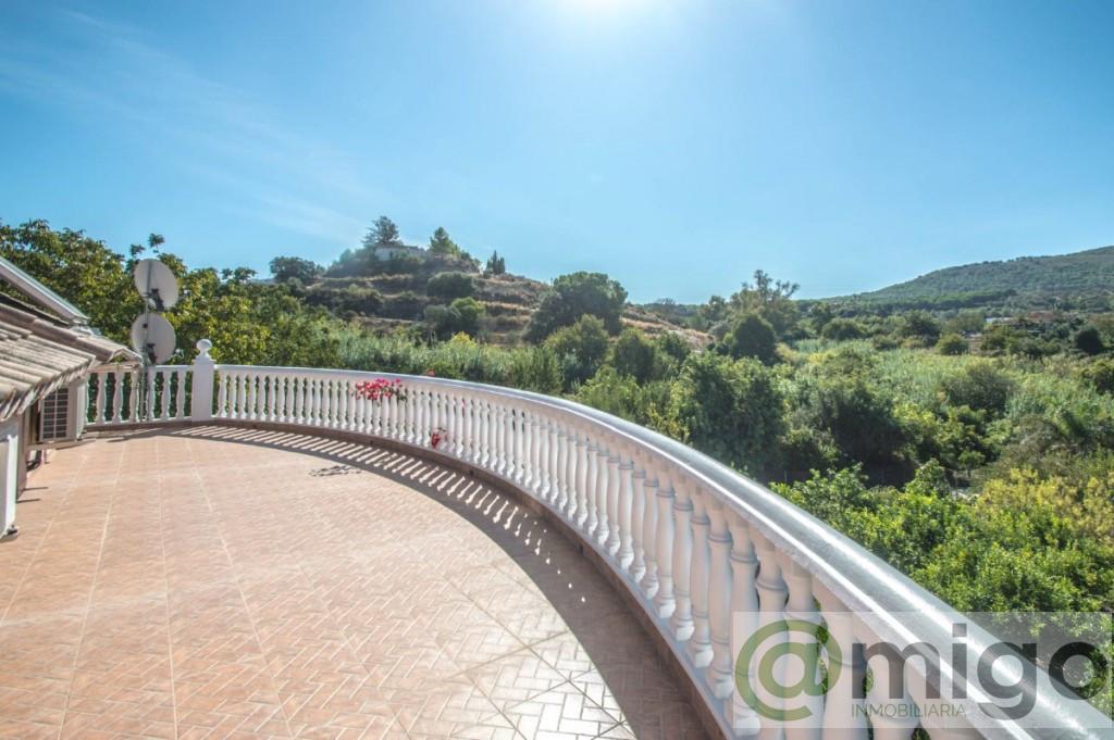 Venta de villa en Coín