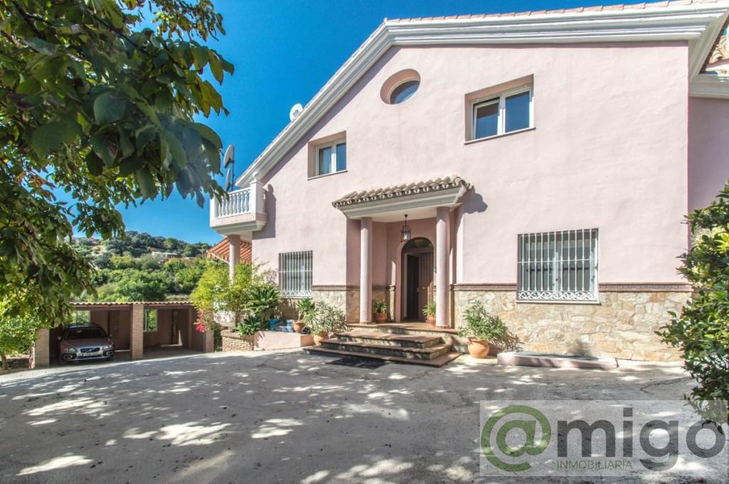 Venta de villa en Coín