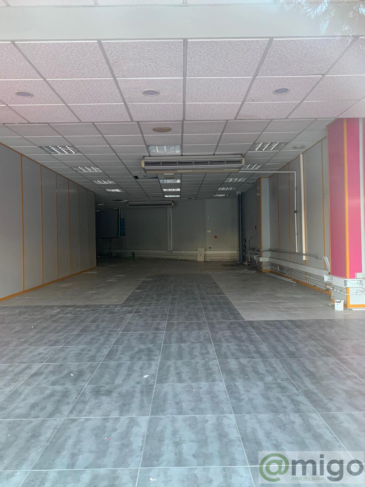 Venta de local en Marbella