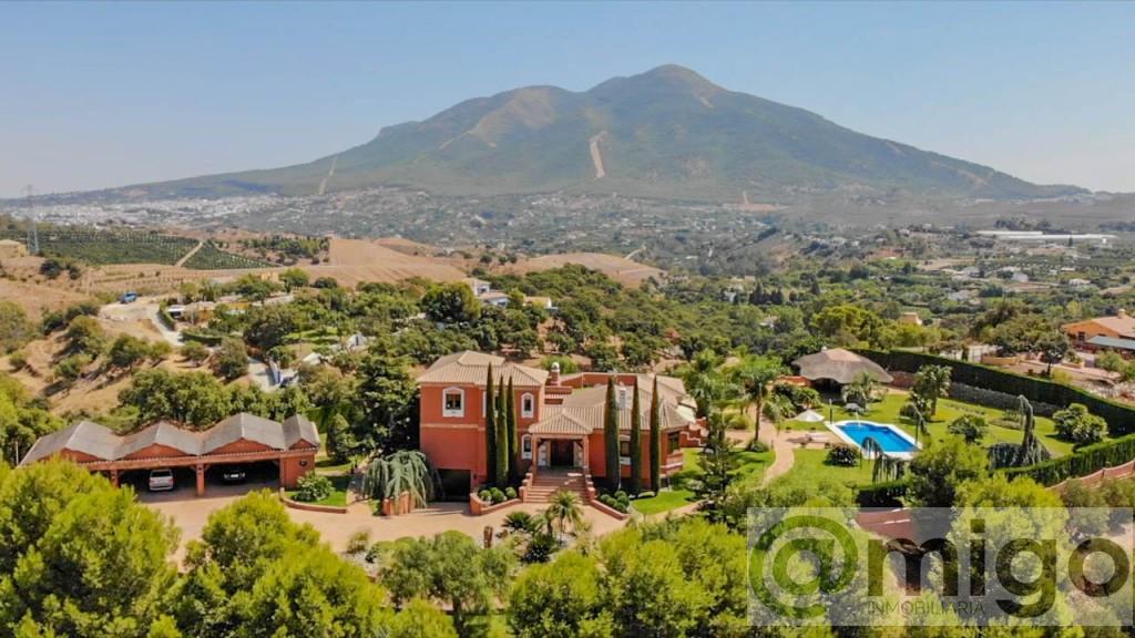 Venta de villa en Coín