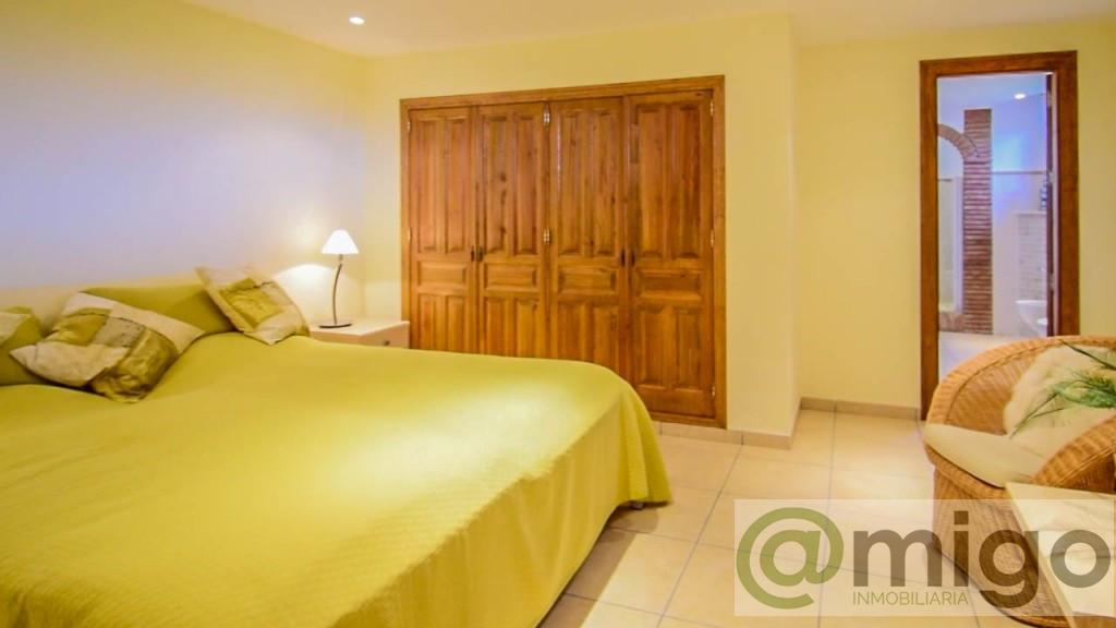 Venta de villa en Coín