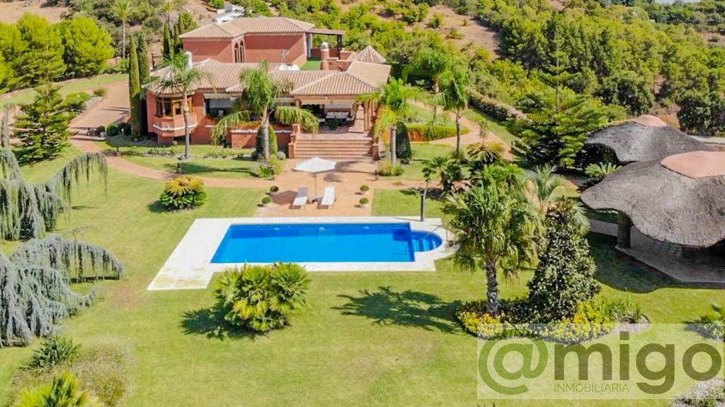 Venta de villa en Coín
