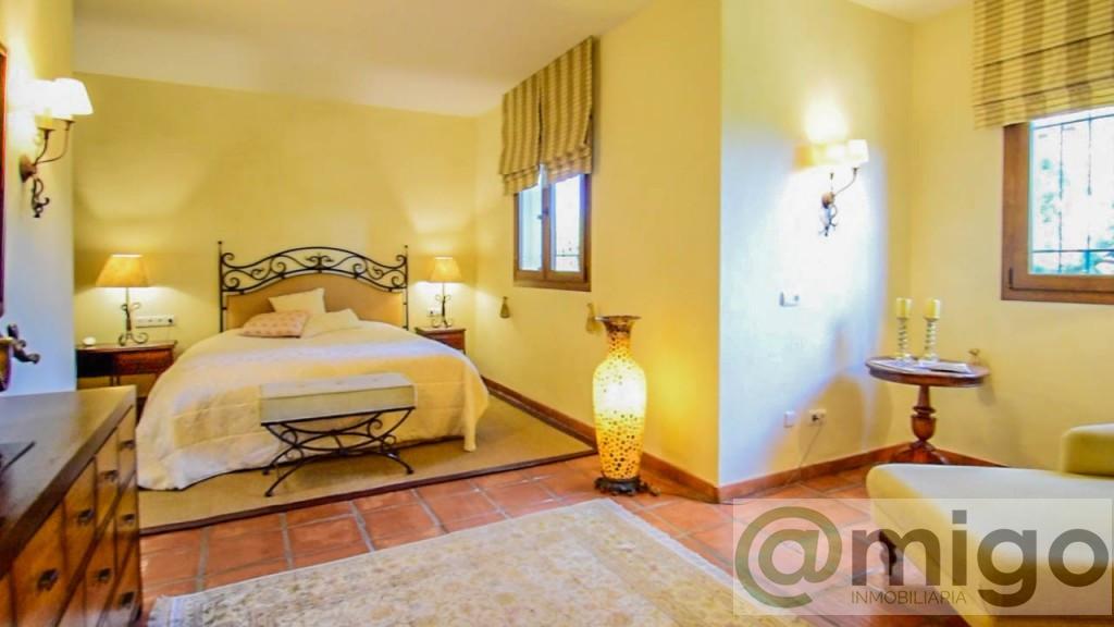 Venta de villa en Coín