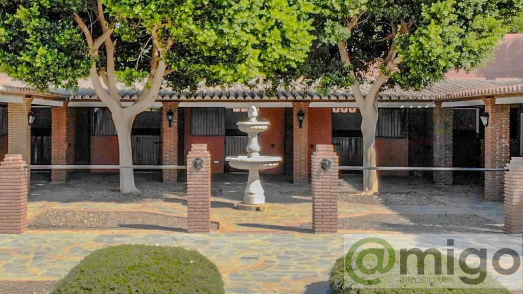 Venta de villa en Coín