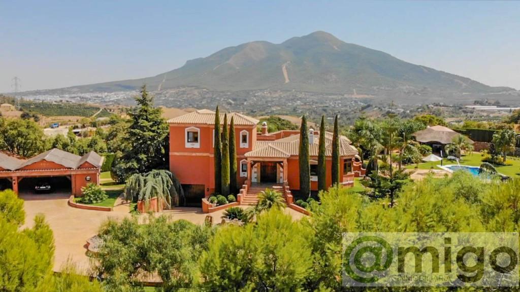 Venta de villa en Coín