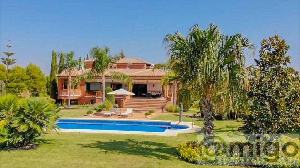 Venta de villa en Coín