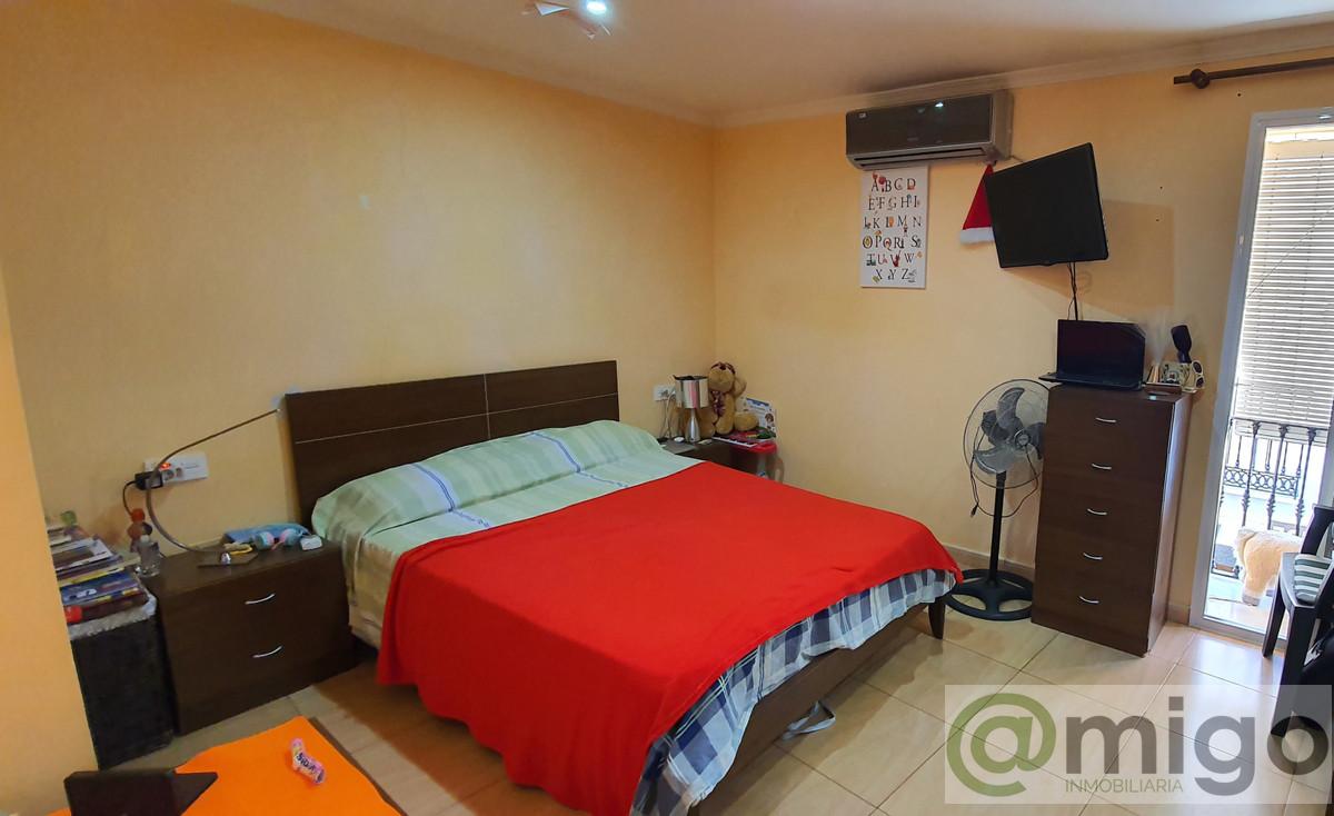 For sale of villa in Coín
