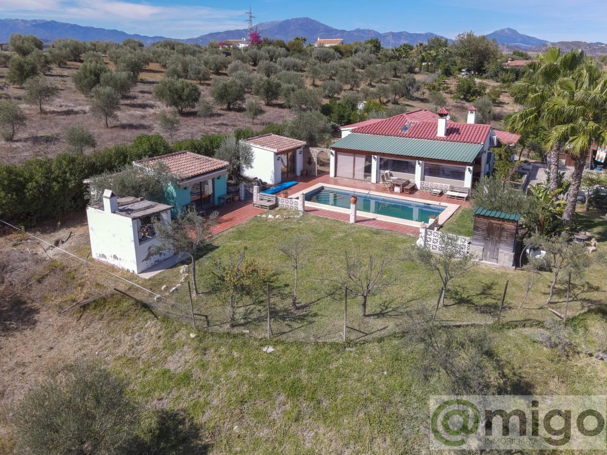 Venta de villa en Coín