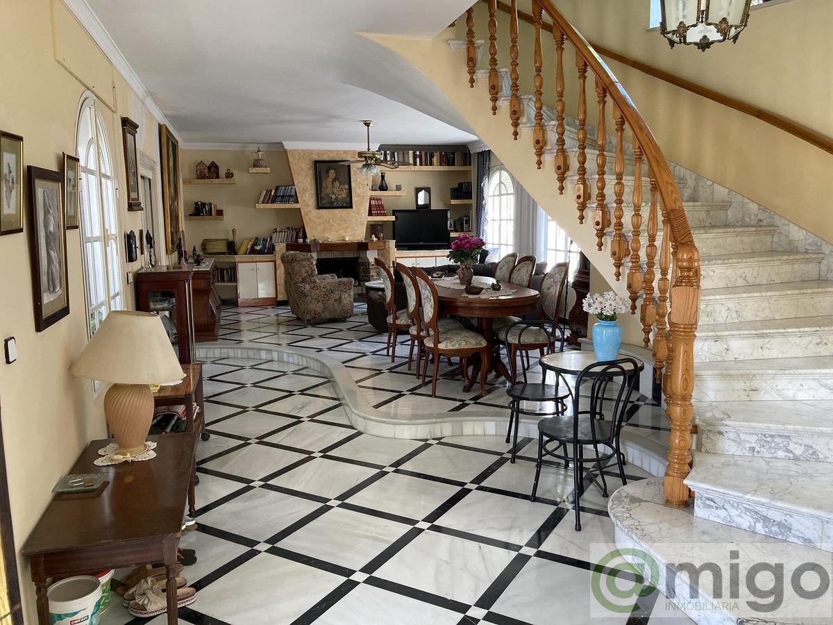 Venta de villa en Coín