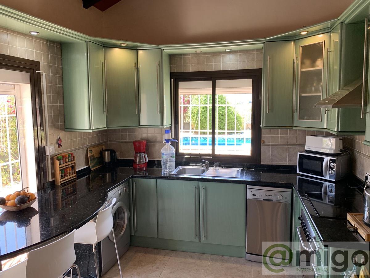 Venta de villa en Coín