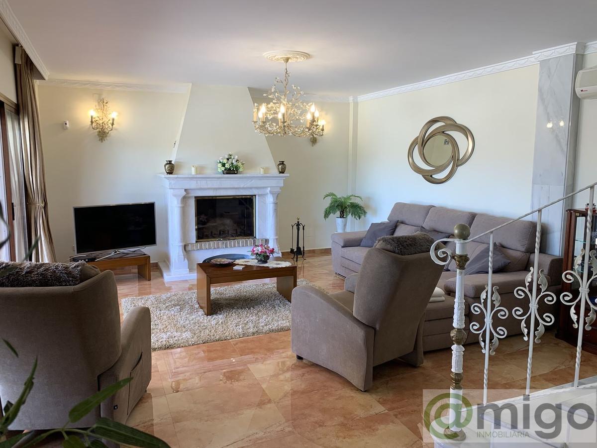 Venta de villa en Coín