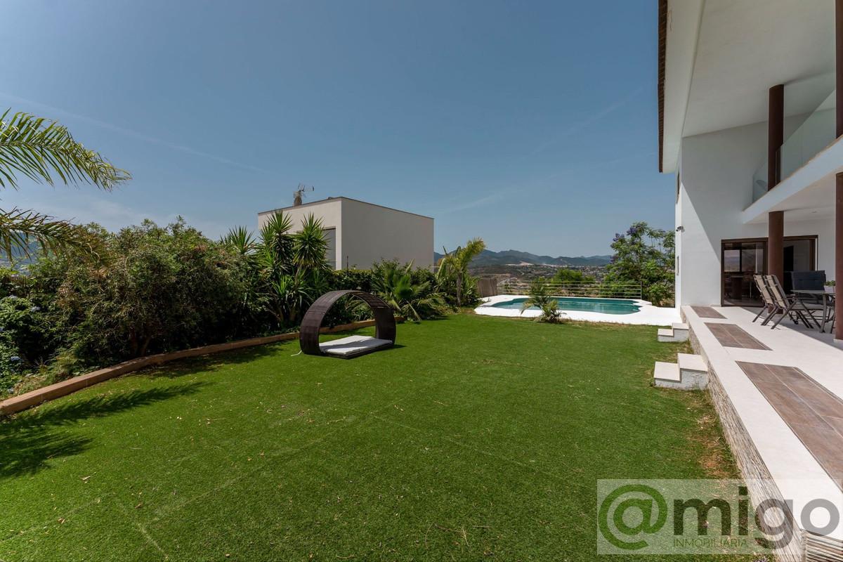 Venta de villa en Coín