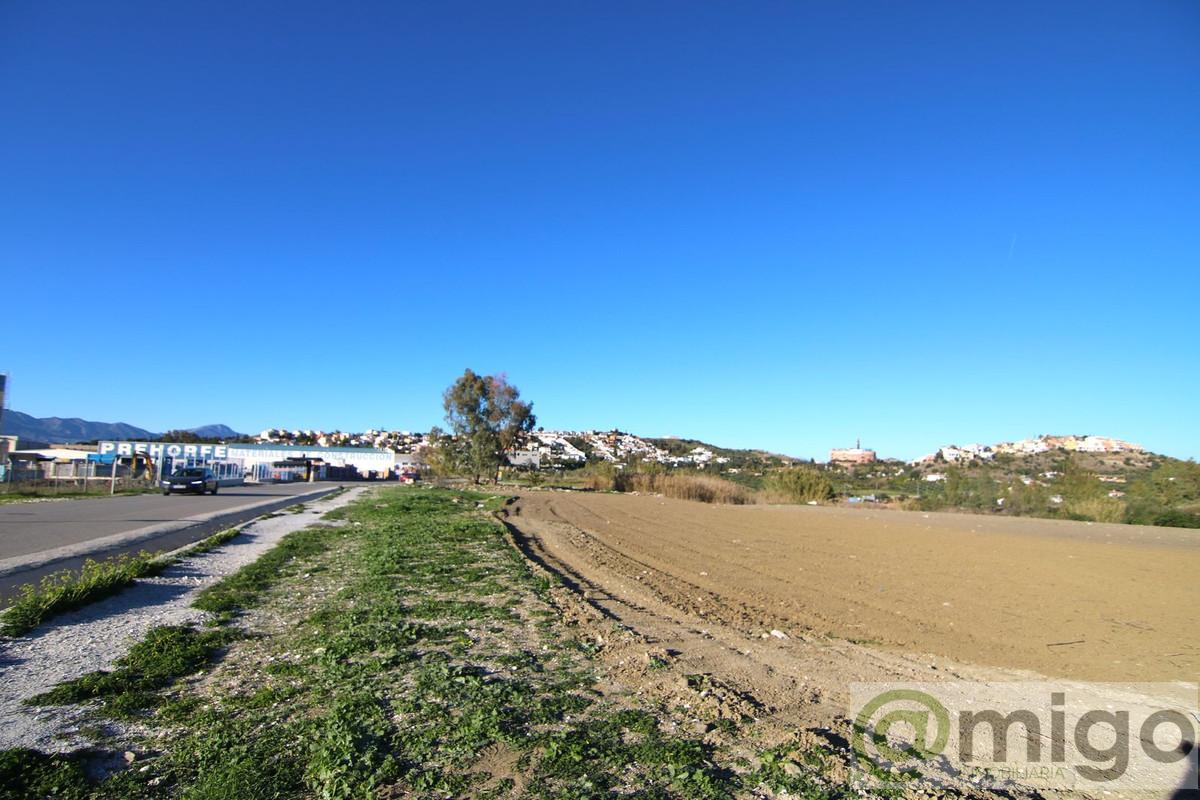 Venta de terreno en Coín