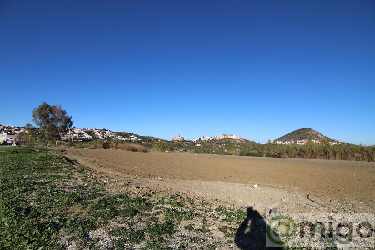 Venta de terreno en Coín