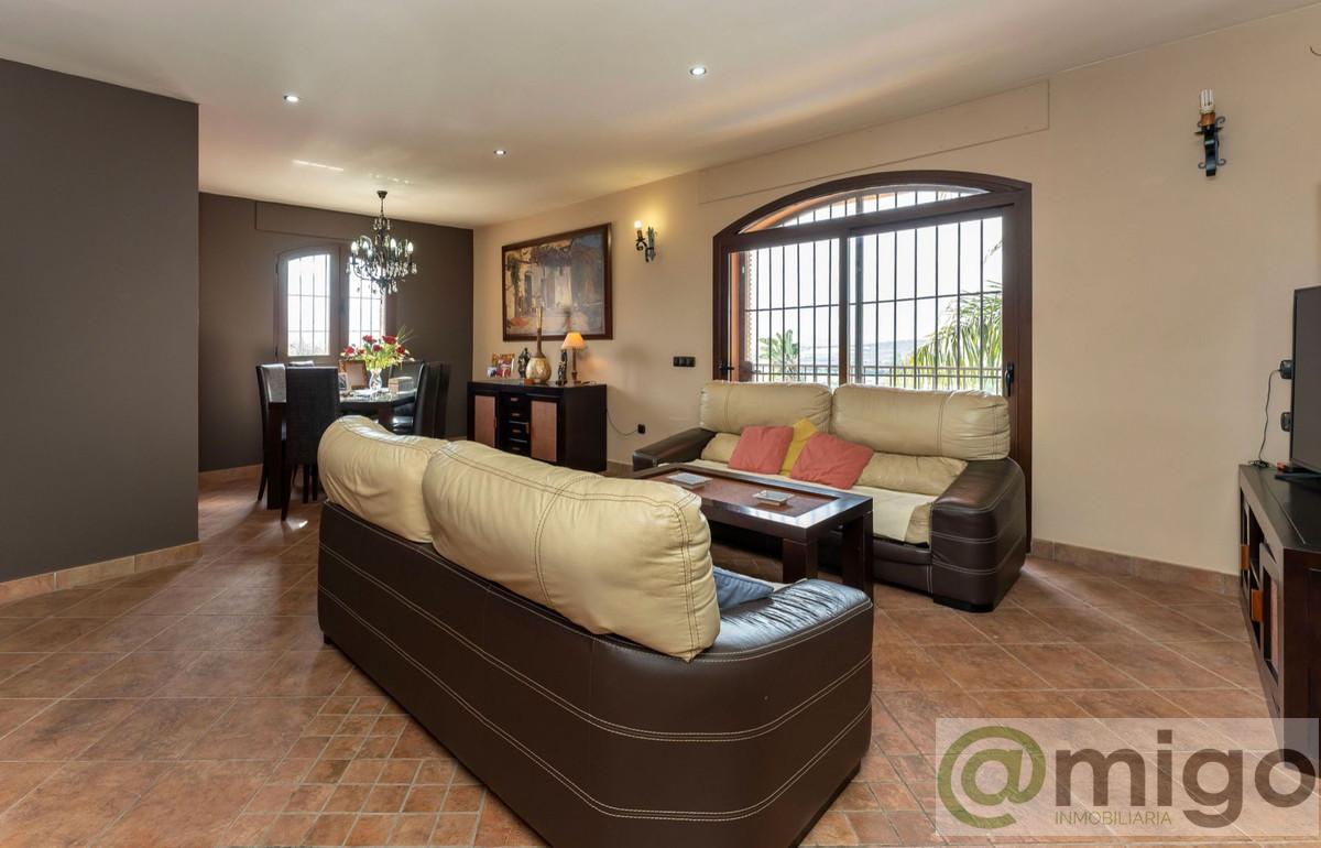 Venta de villa en Coín