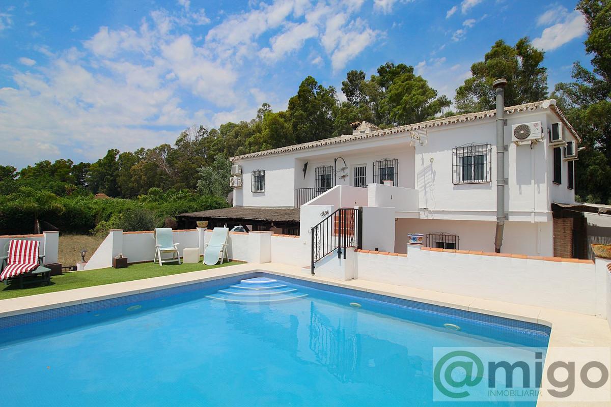Venta de villa en Coín