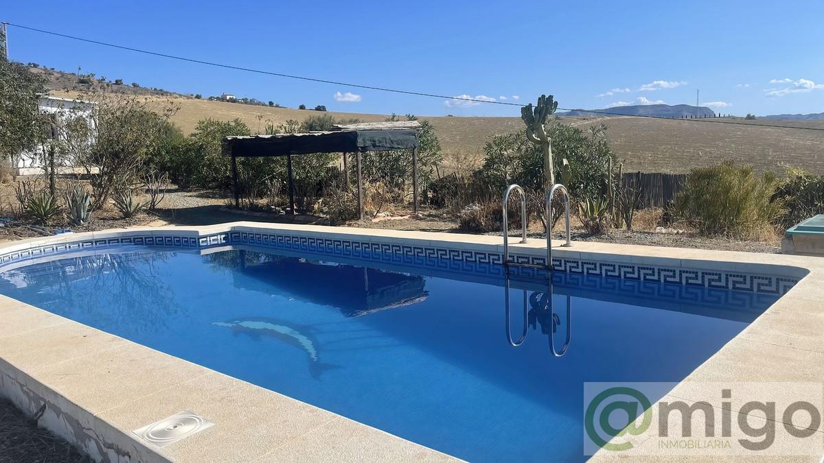 Venta de villa en Coín