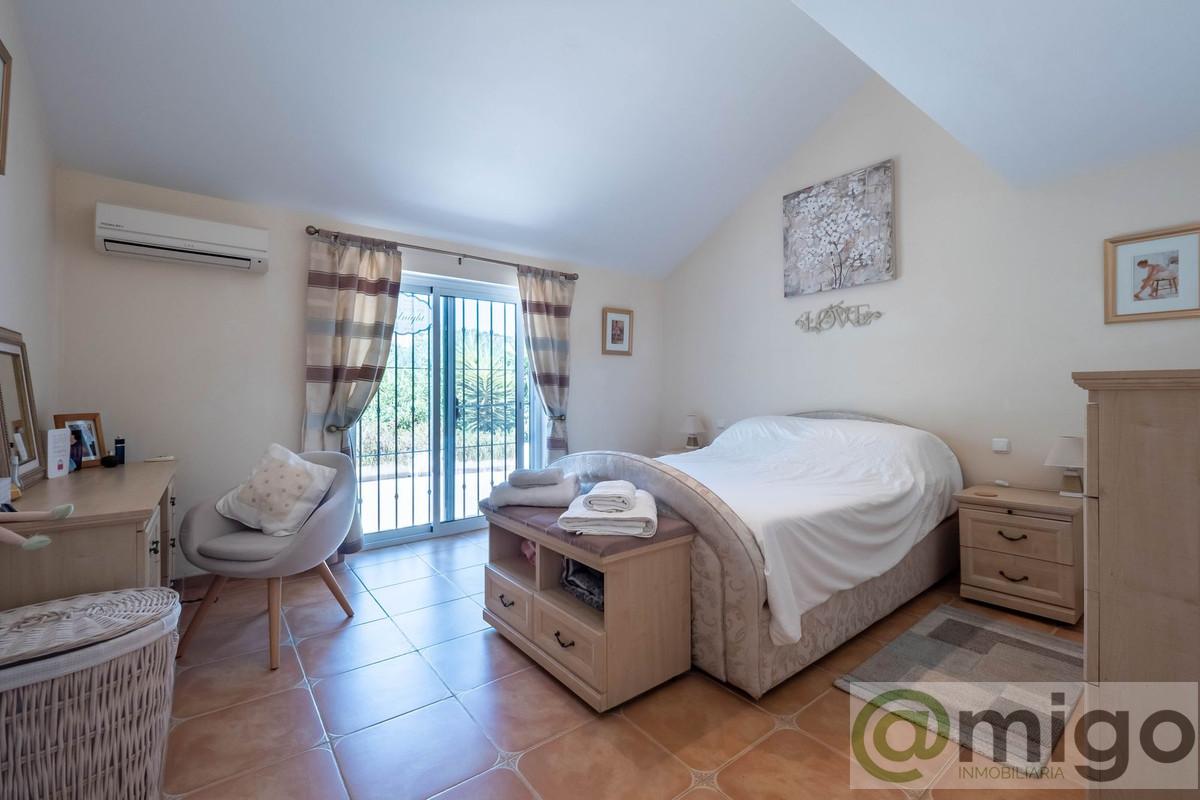 Venta de villa en Coín