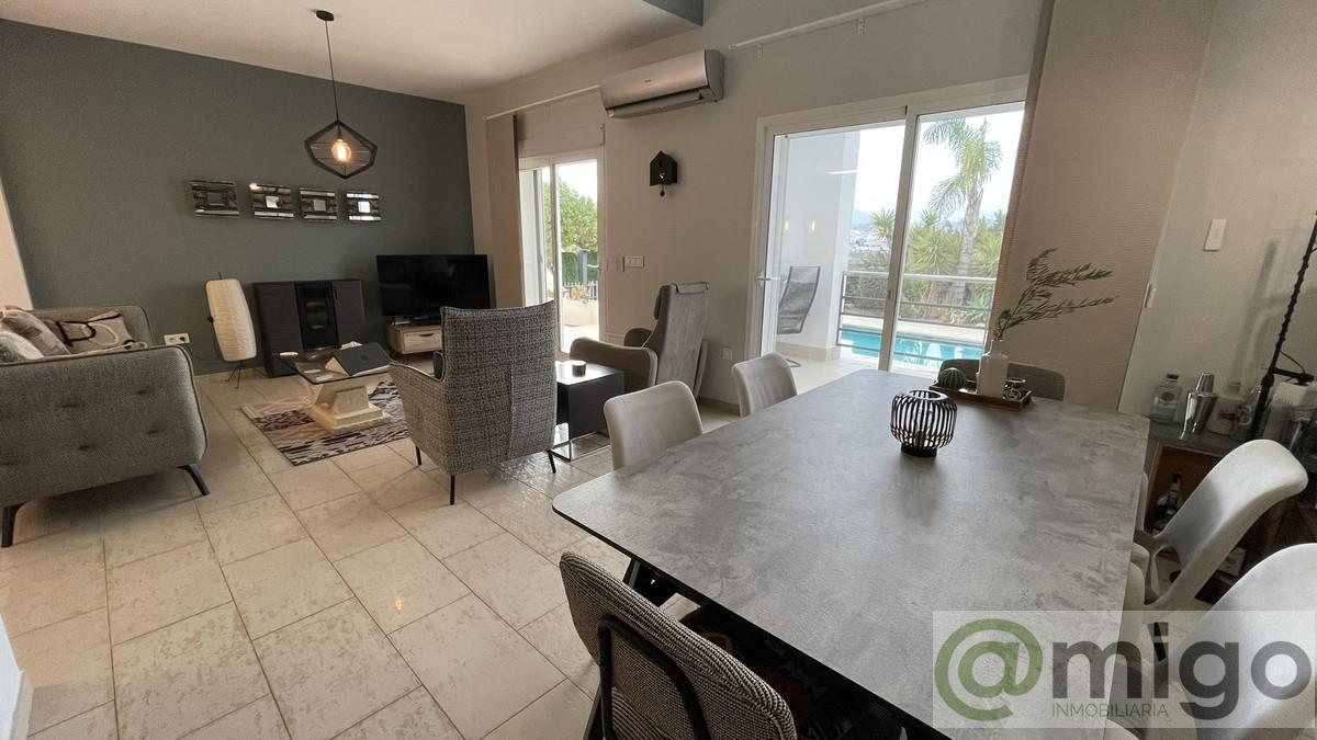 Venta de villa en Coín