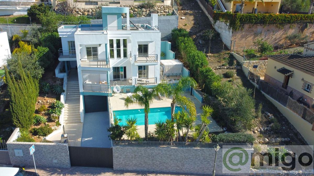 Venta de villa en Coín