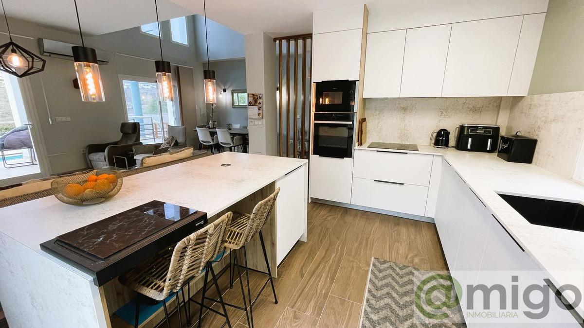 Venta de villa en Coín