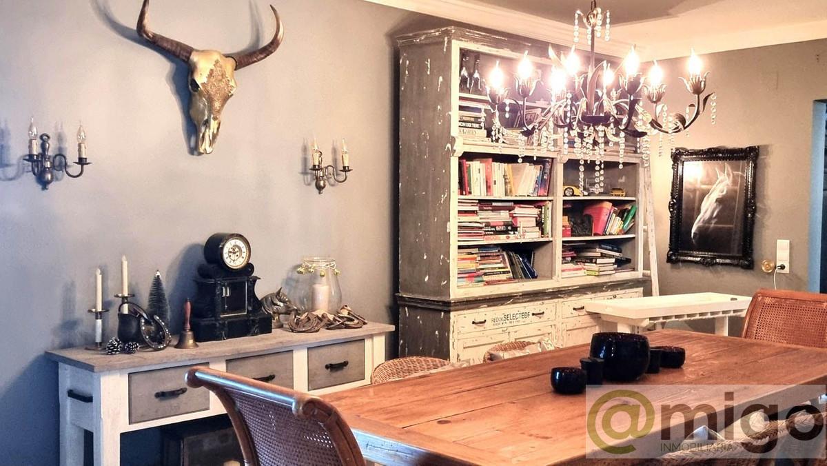 Venta de villa en Coín