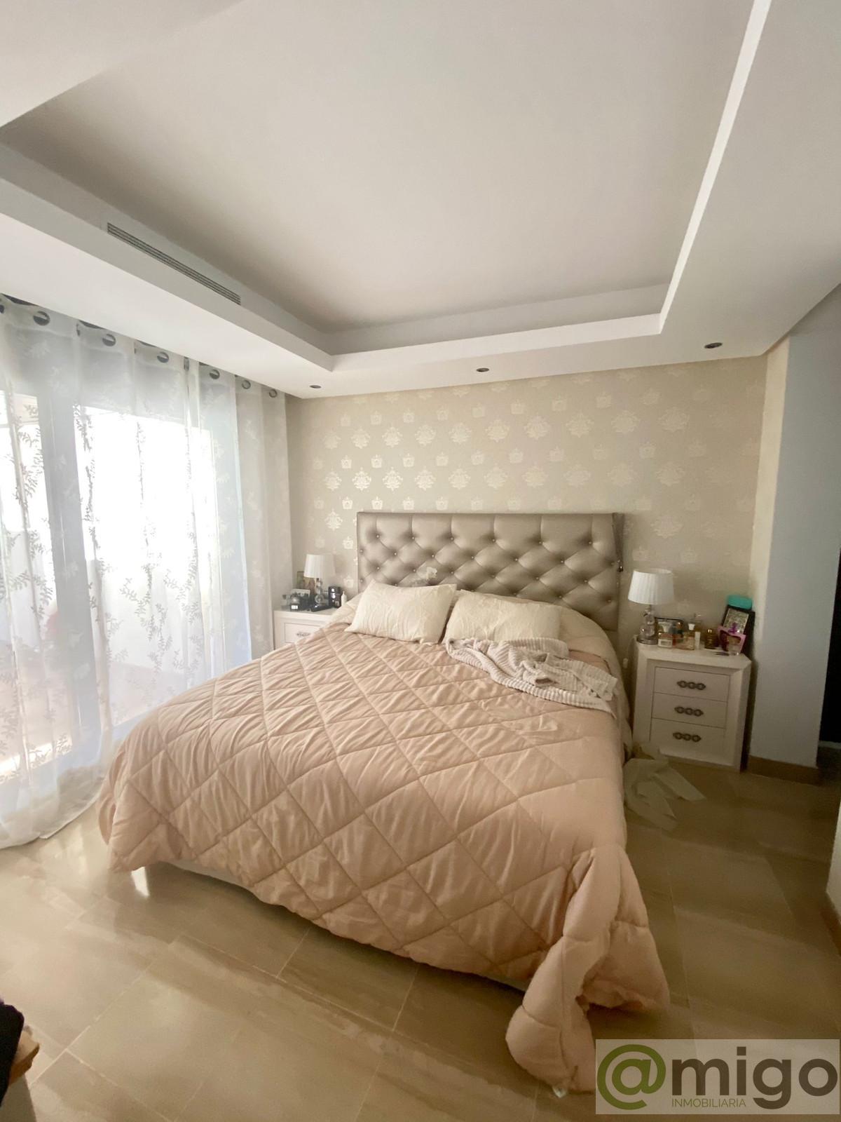 For sale of apartment in Estepona