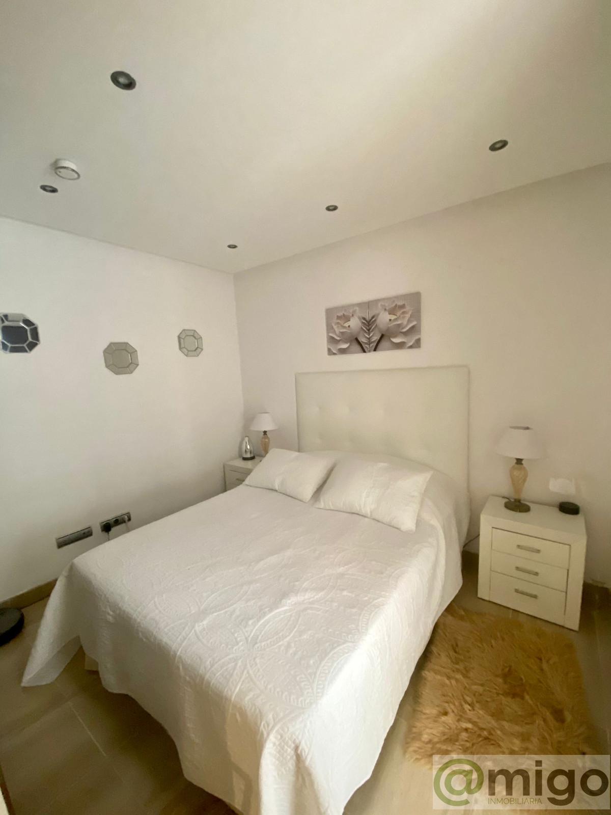For sale of apartment in Estepona