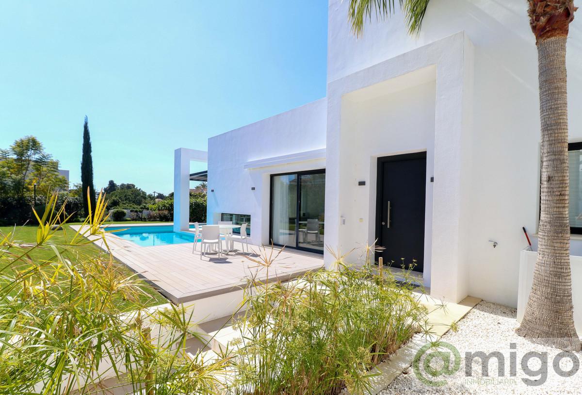 For sale of villa in El Paraiso