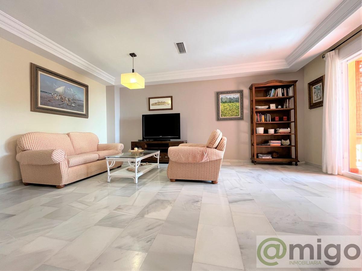 Venta de villa en Estepona