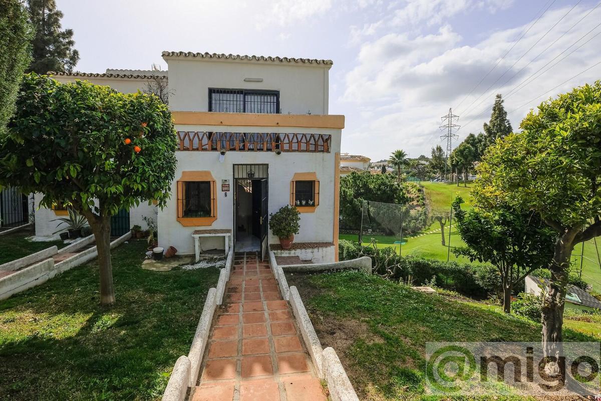 Venta de villa en Calahonda