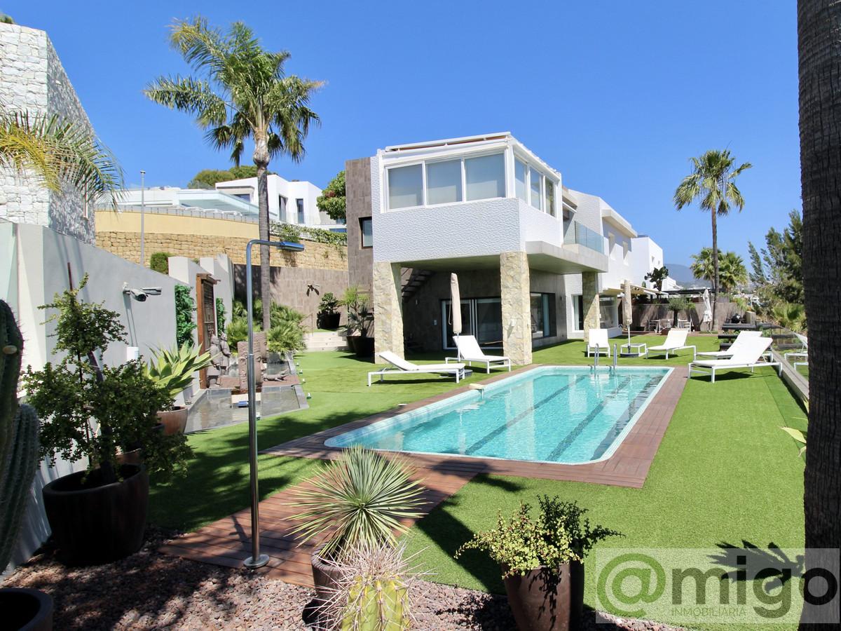 For sale of villa in Marbella