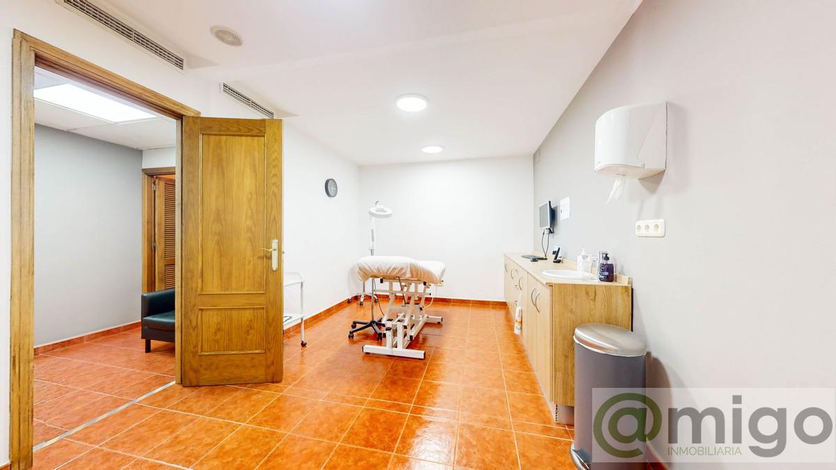 Venta de local en Marbella