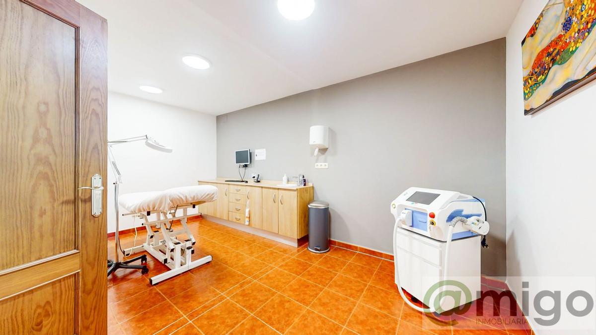 Venta de local en Marbella