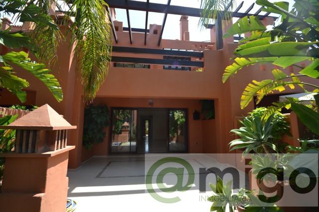 Продажа от

 Виллa на Marbella