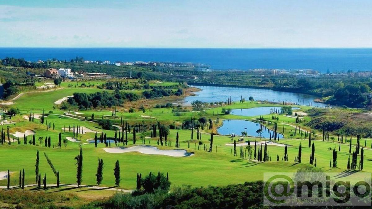 For sale of land in Los Flamingos
