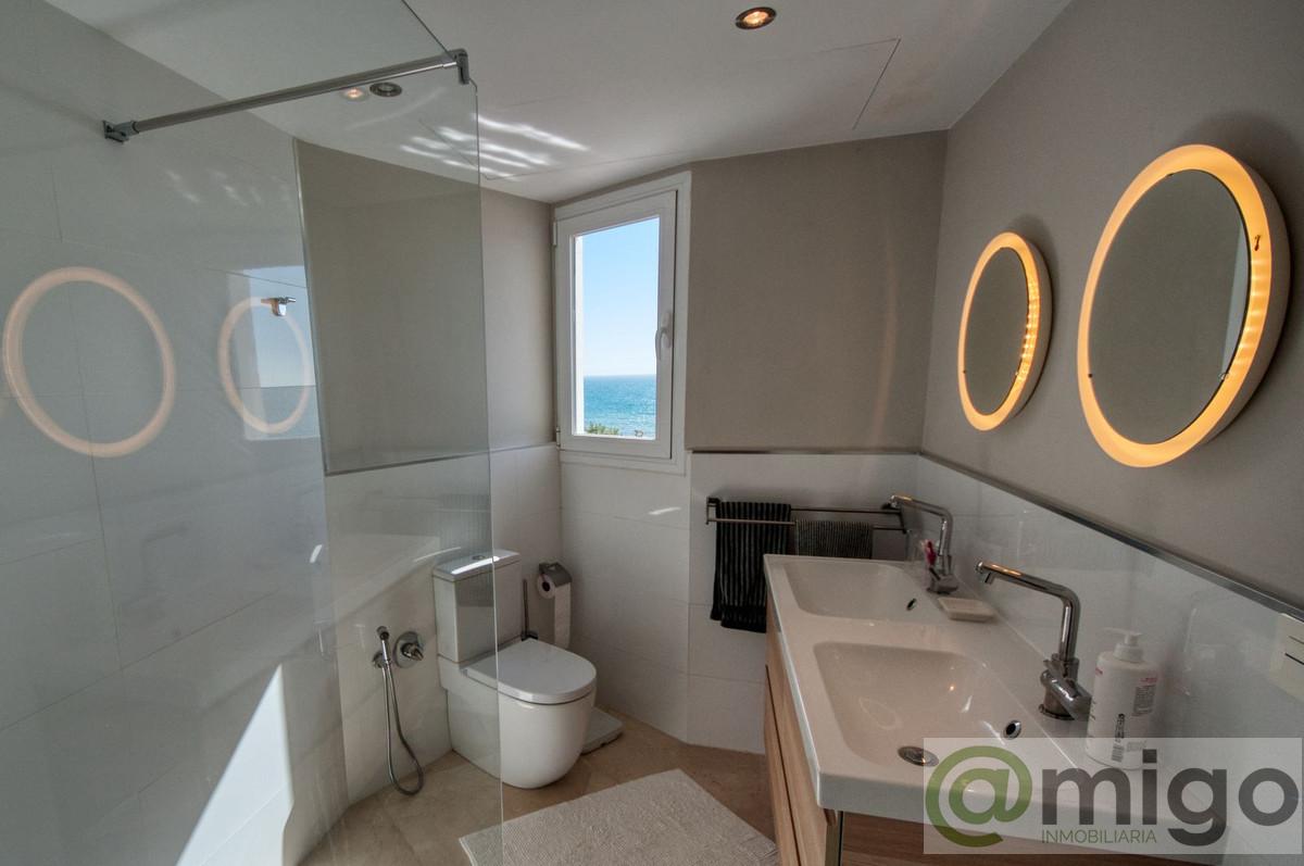 Venta de villa en Estepona