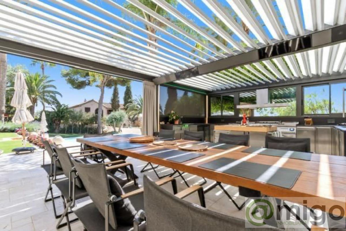 For sale of villa in Marbella