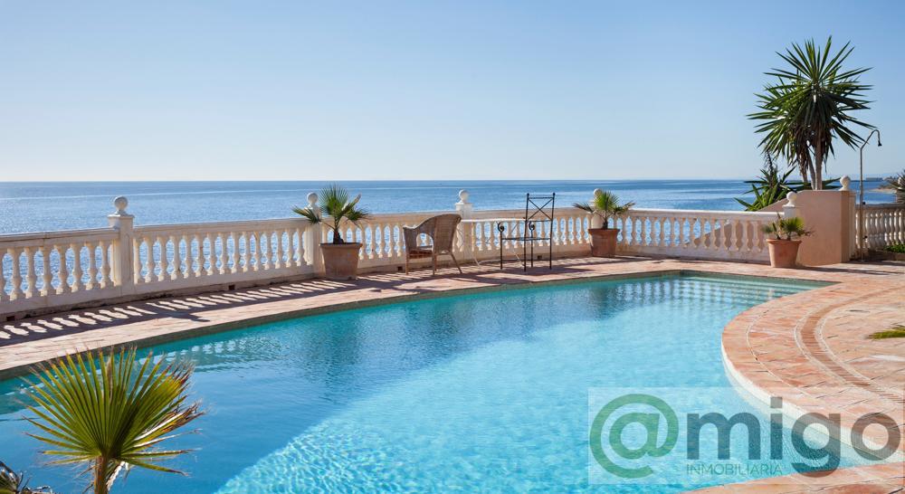 Venta de villa en Calahonda