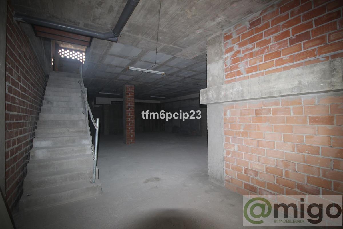 Venta de local en Estepona