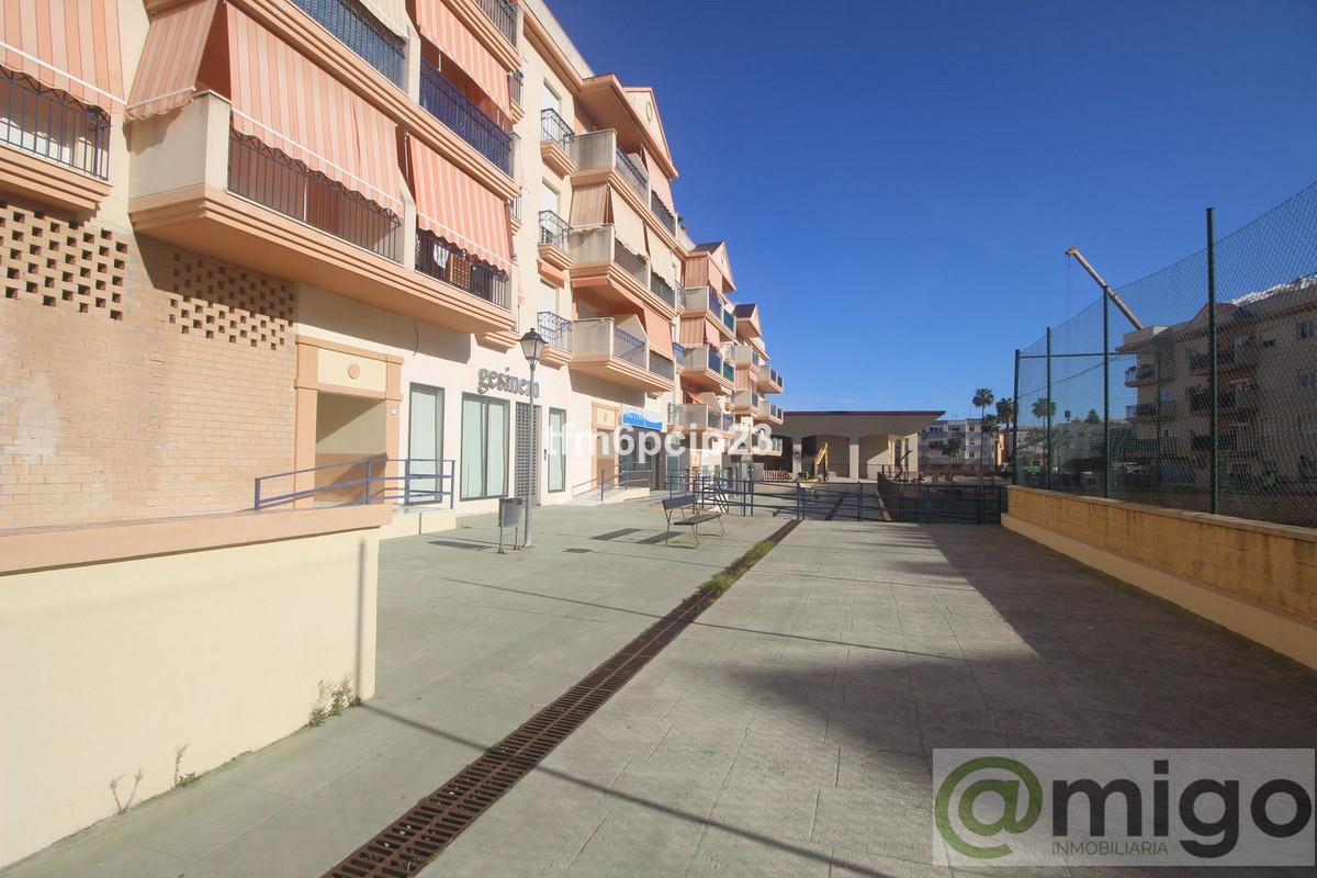 Venta de local en Estepona