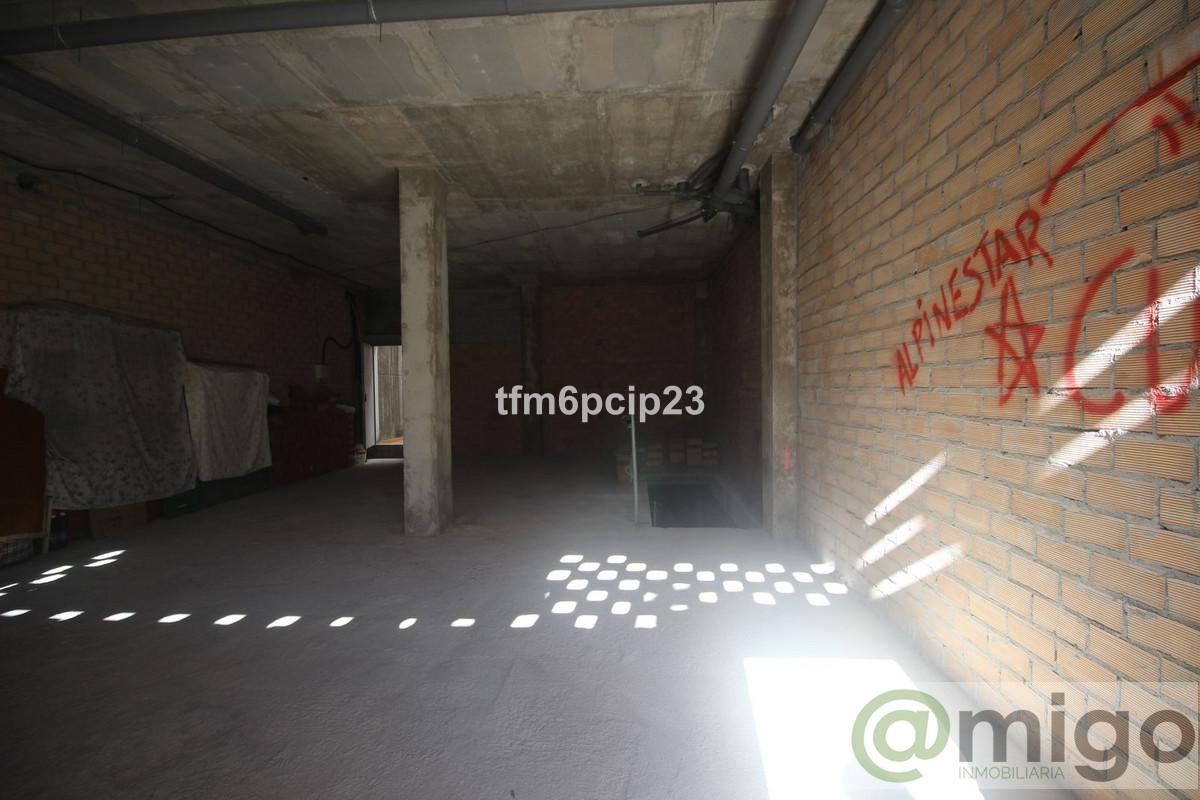 Venta de local en Estepona