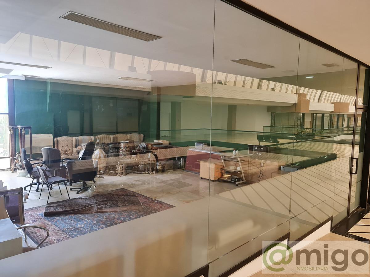 For sale of commercial in Marbella