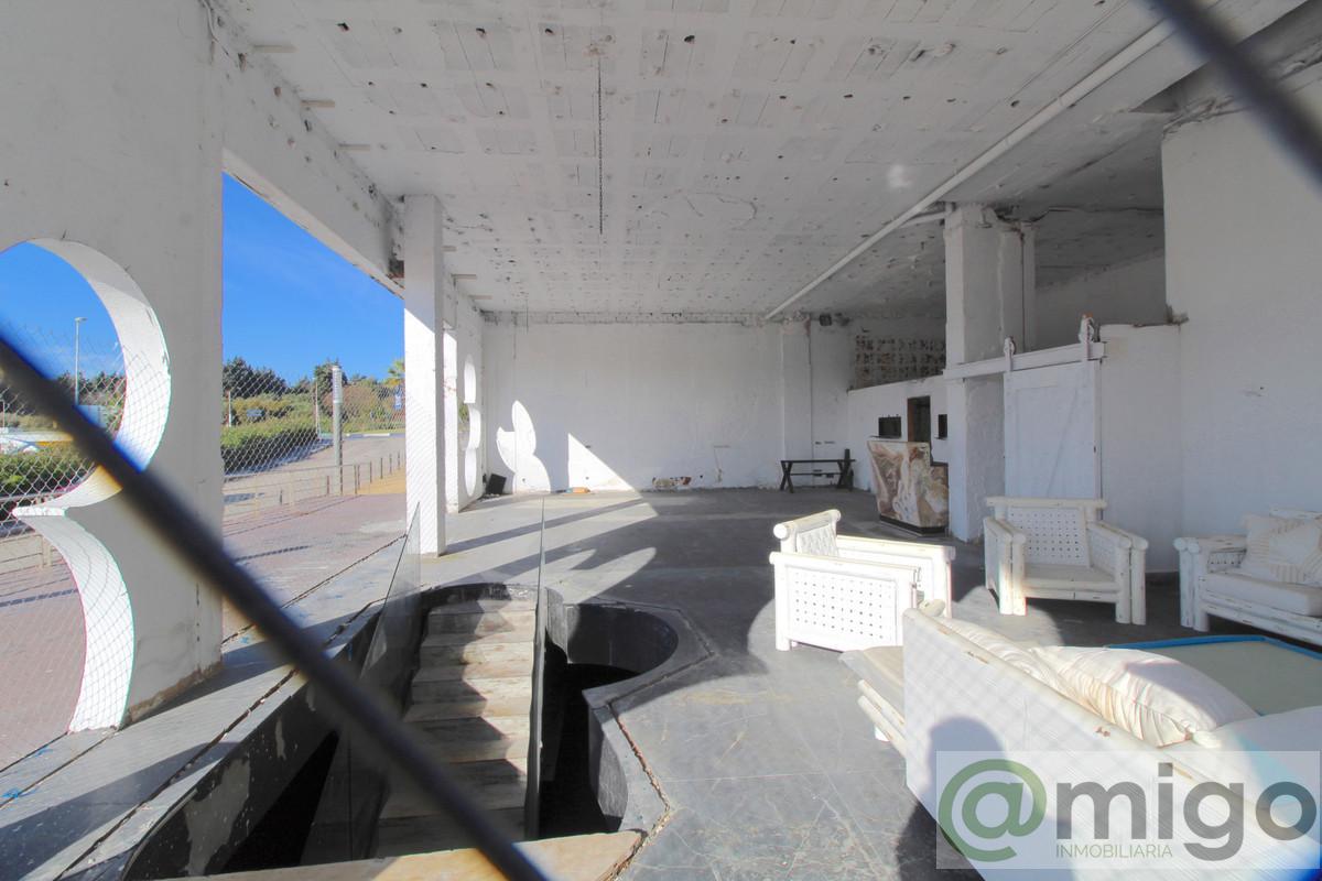 Venta de local en Marbella