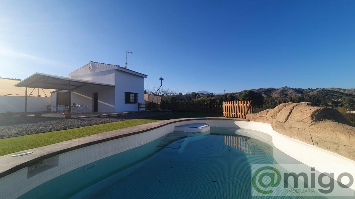 Venta de villa en Coín