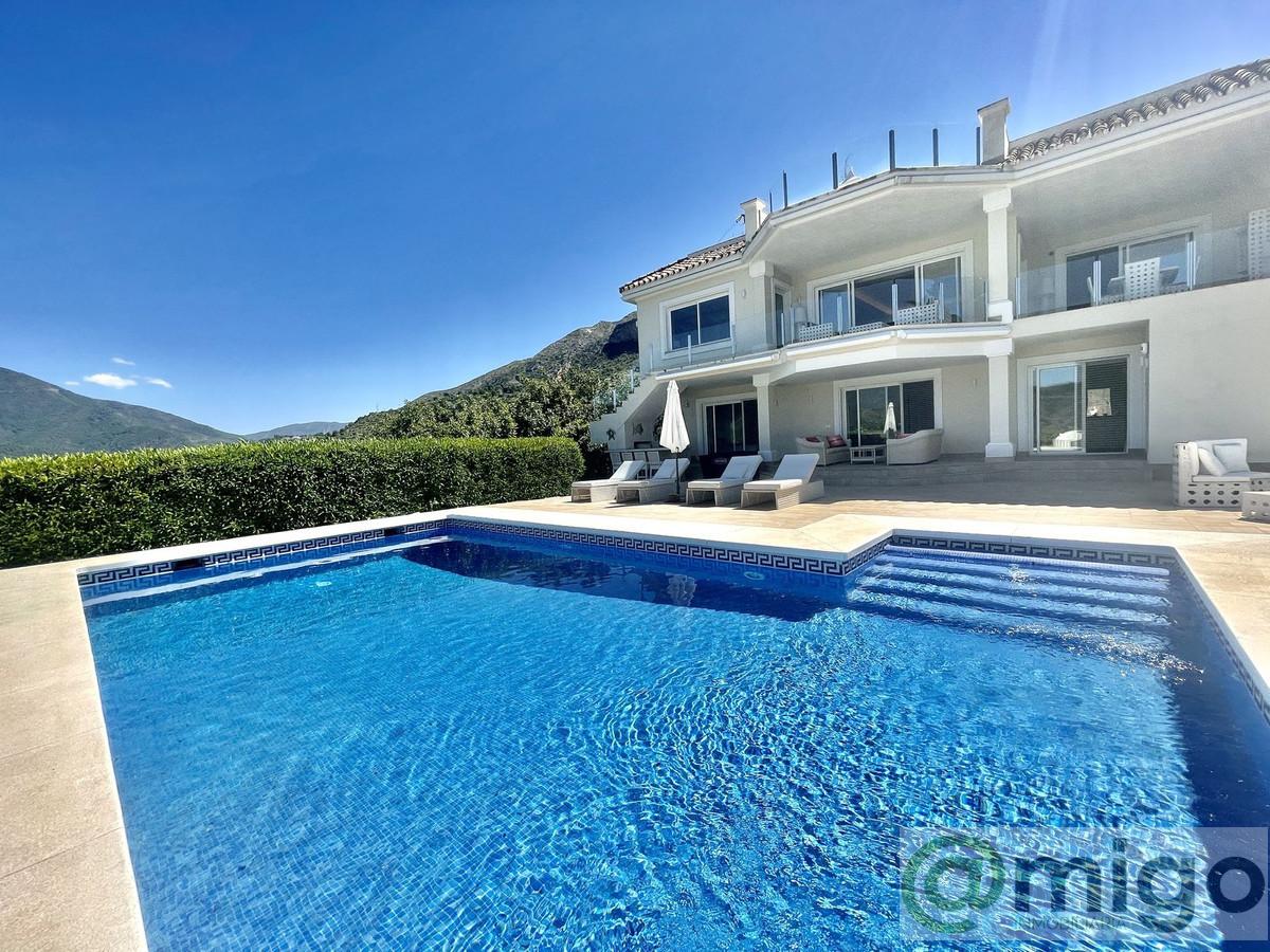 For sale of villa in Marbella